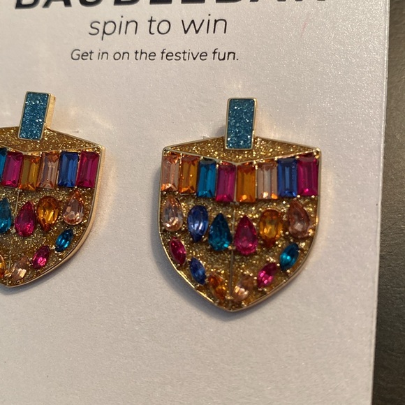 NWT! BaubleBar Dreidel “Spin & Win" Hanukkah Holiday Stud Earrings - Picture 2 of 3